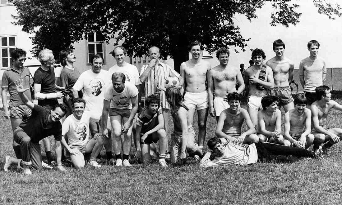 Kammermusiktage Oberschützen 1981, Fussballspiel: Professoren gegen Studenten