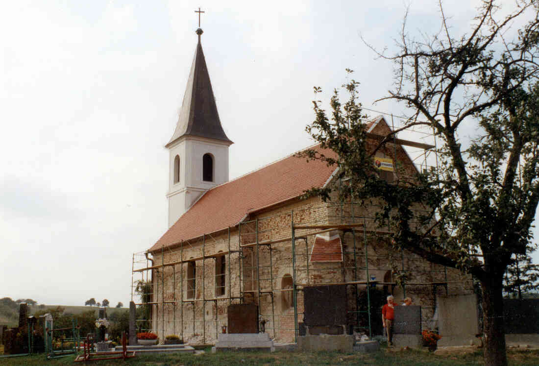 Kirchenrestaurierung 1988 in der Friedhofskirche in Oberschützen