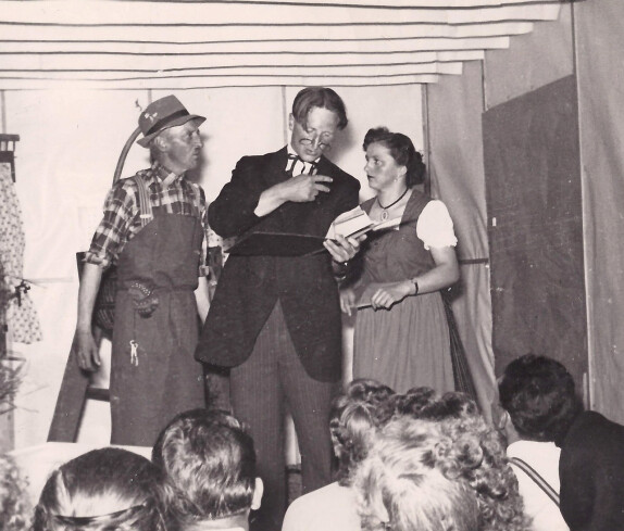 Theateraufführung "Der Meineidbauer" - Adolf Krutzler, Ernst Hutter und Hedi Karner