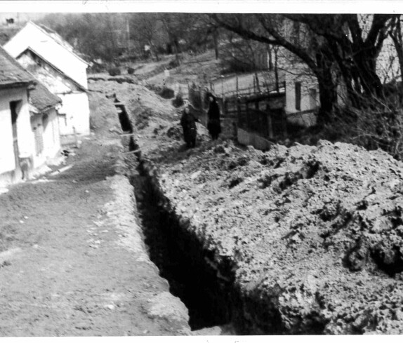 Bau der Wasserleitung - Gemeindeamt