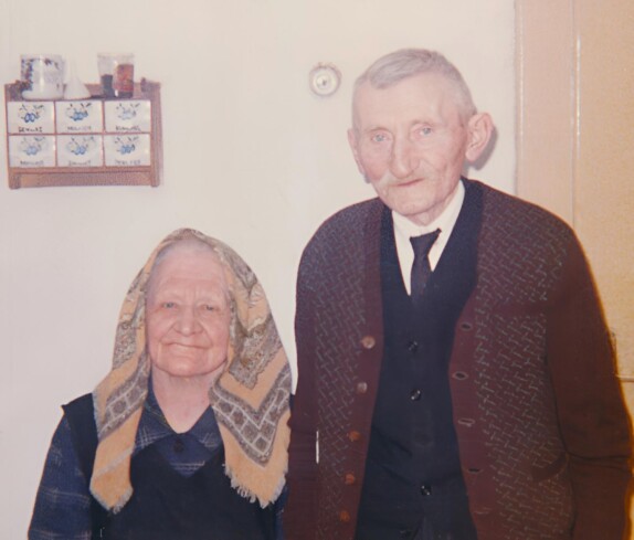 Ehepaar Maria Simon (geb. Portschy, *1888/+1971) und Johann Simon (*1878/+1968) - Unterschützen 7