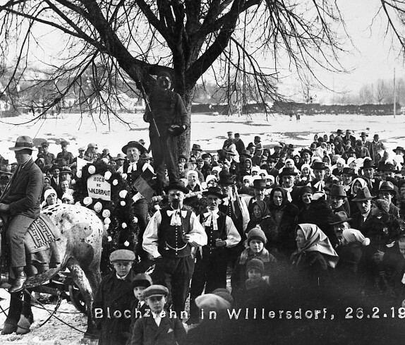 Blochziehen in Willersdorf 1933