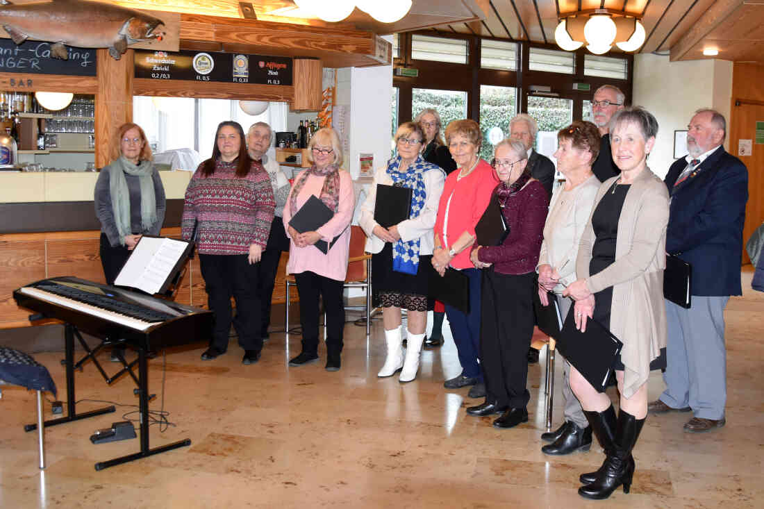 Chor der Senioren, Weihnachtsfeier 2022 im Restaurant Pranger, Leitung Elisabeth Bundschuh