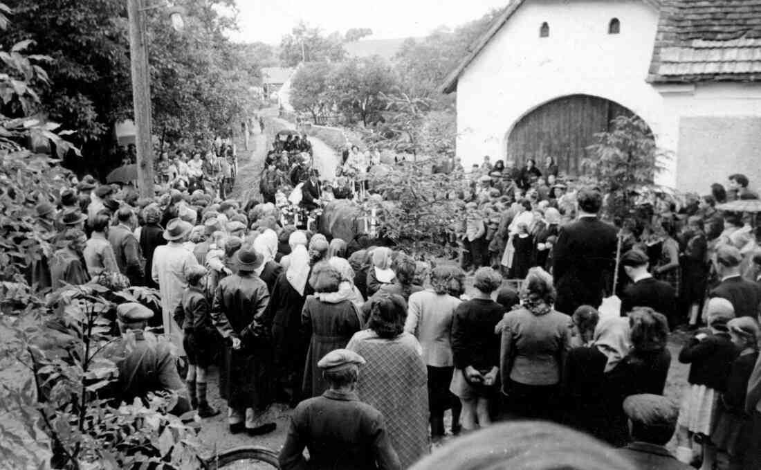 Hochzeit Leitner Hilda (Wolfger) - 1952 (Untertrum - Augasse)