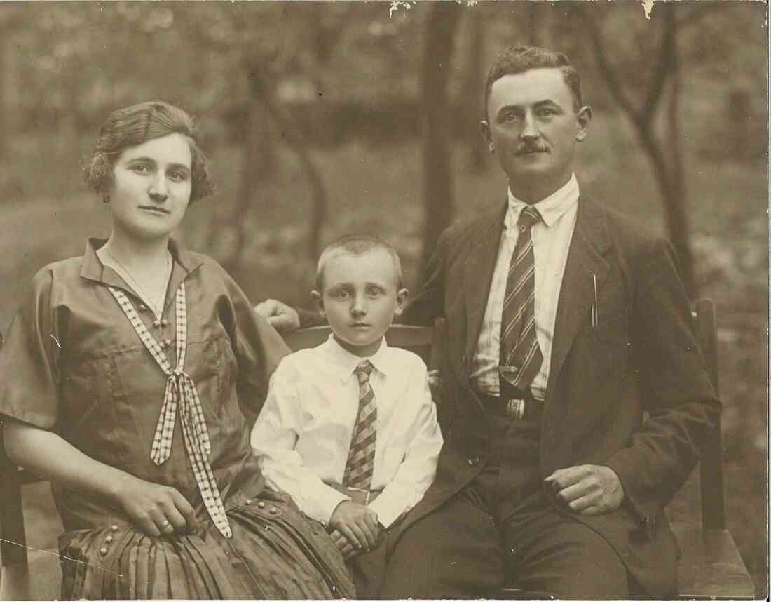 Wilhelmine und Rudolf Graf mit Sohn Rudolf