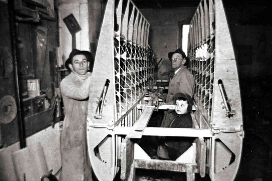 Seglerbau in der Werkstatt Kirnbauer Oberschütze, 1956-1957